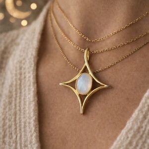 Vintage Gold Opal Pendant Necklace Minimalist Celestial Star 1970s Moonbeam